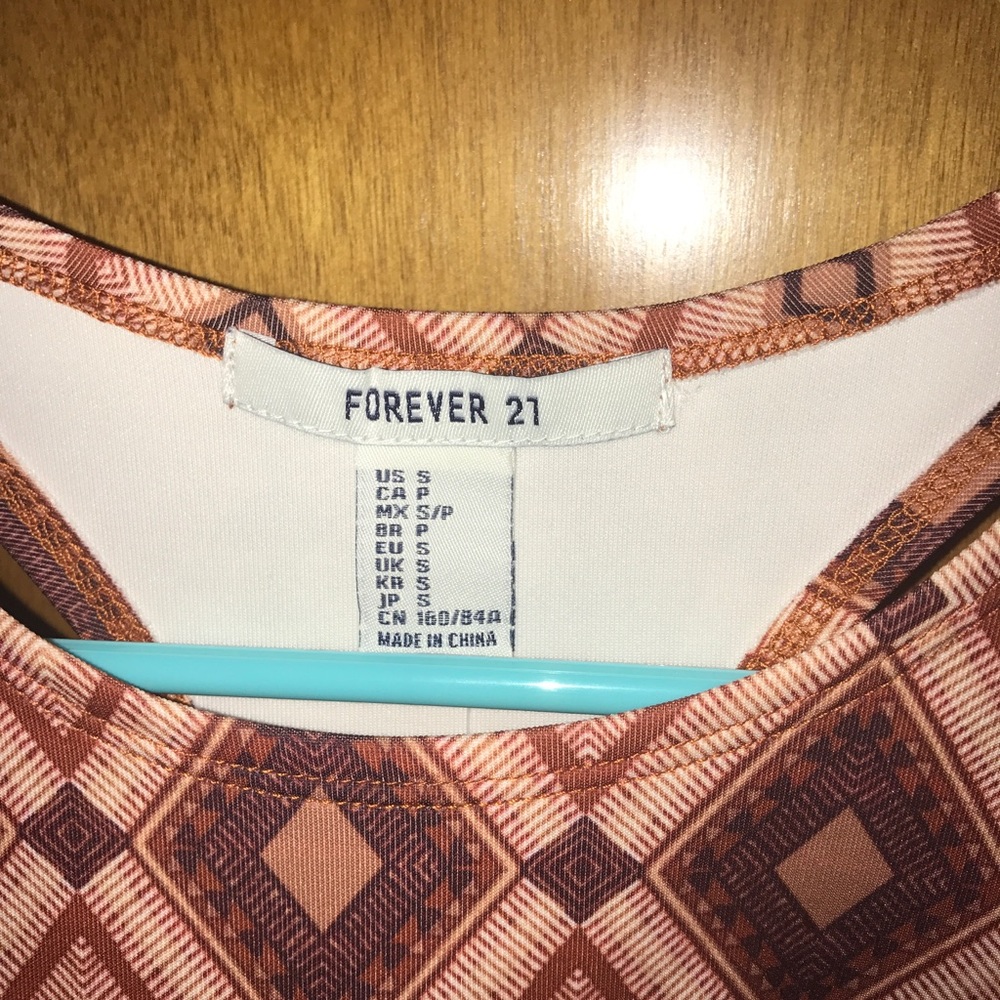 Geometric crop top - Picture 2 of 4